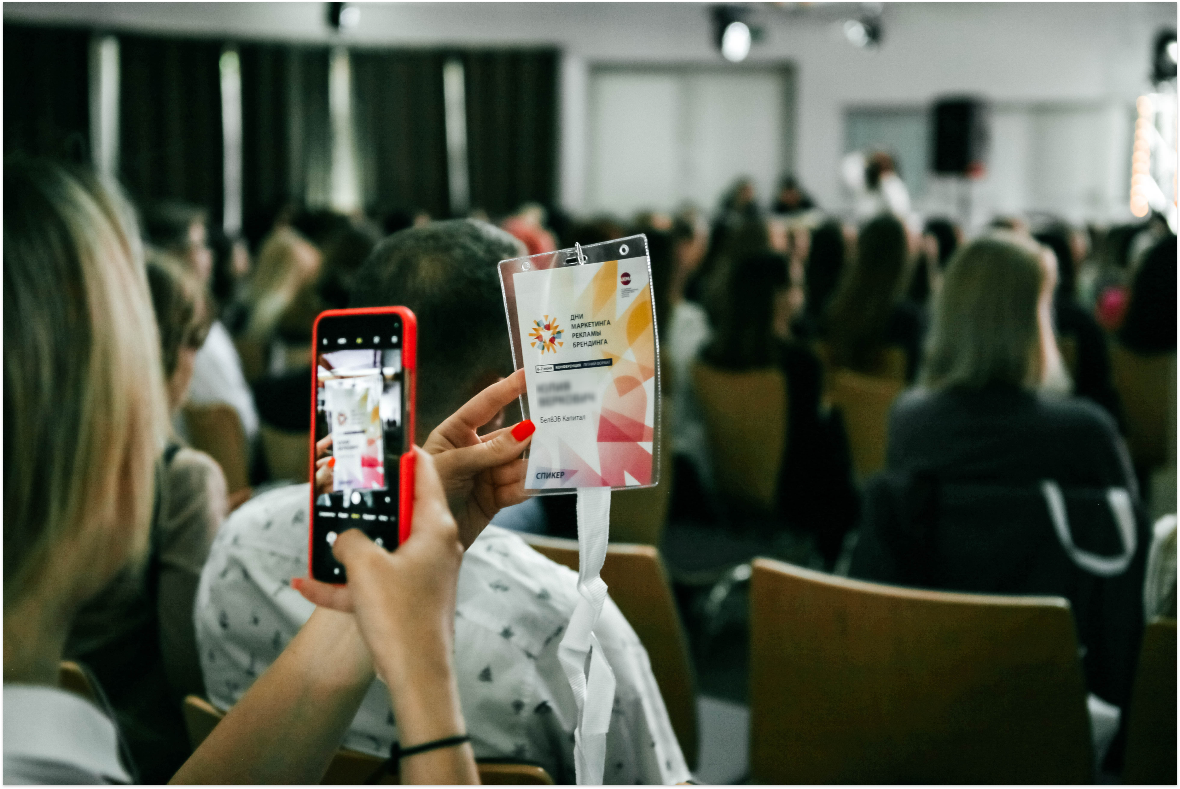 Печать бейджей на месте